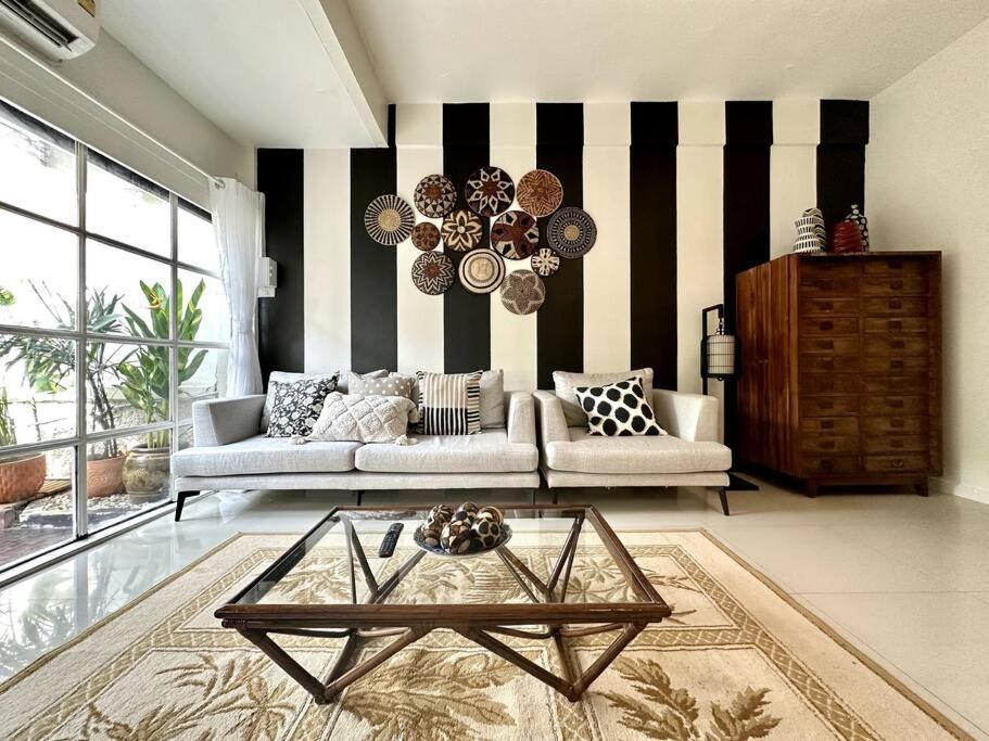 Hébergement de vacances Oasis Townhouse In The Perfect Location *