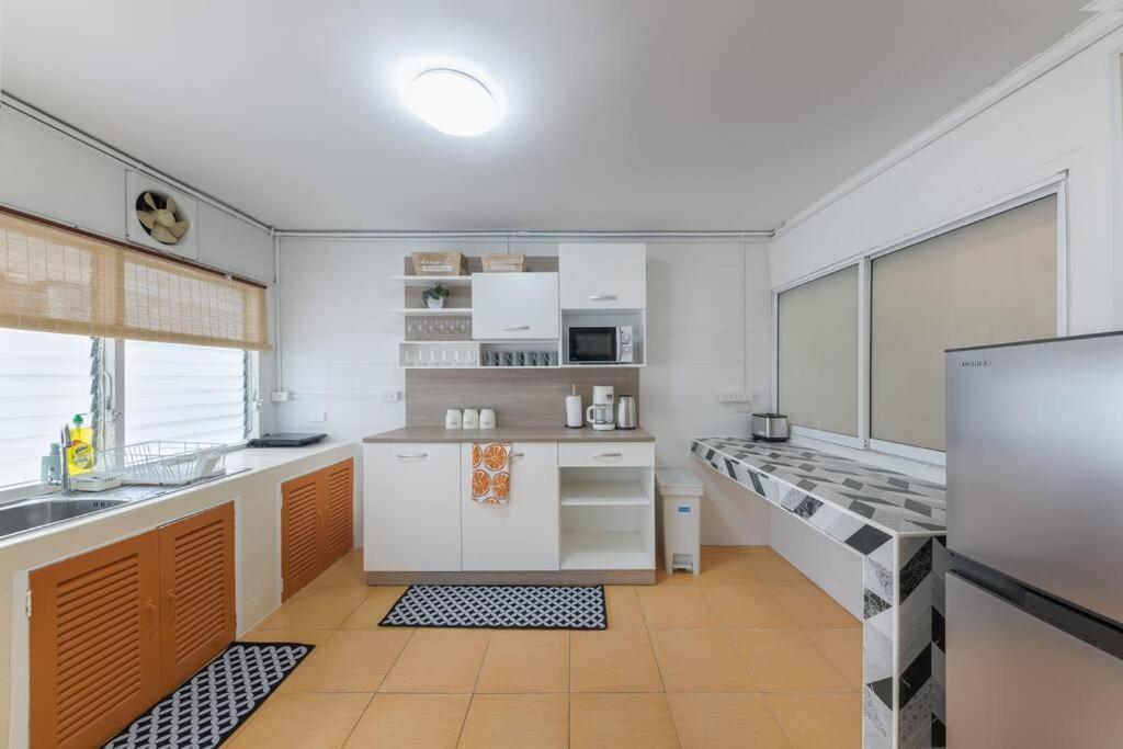 Oasis Townhouse In The Perfect Location Hébergement de vacances Bangkok
